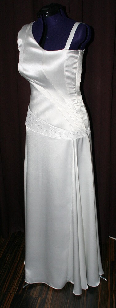 Brautkleid assymmetrisch