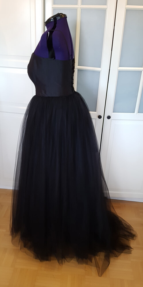 Brautkleid schwarz Gothic