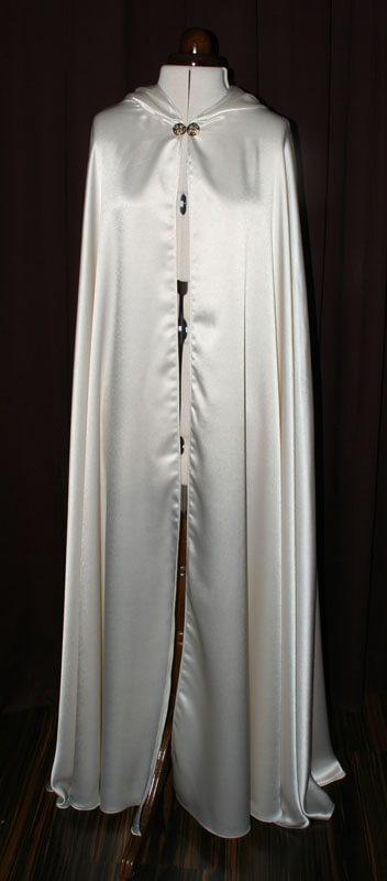 Satinumhang_Katharina_creme Satinumhang creme Hochzeit