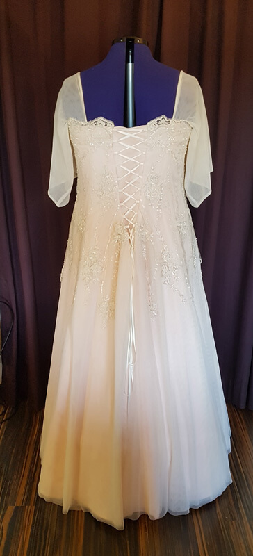 Brautkleid mit Schnürung