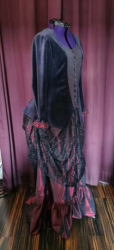 Gothic Victorian Brautkleid