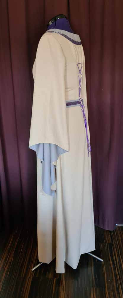 Mittelalterkleid in creme mit lila und grau