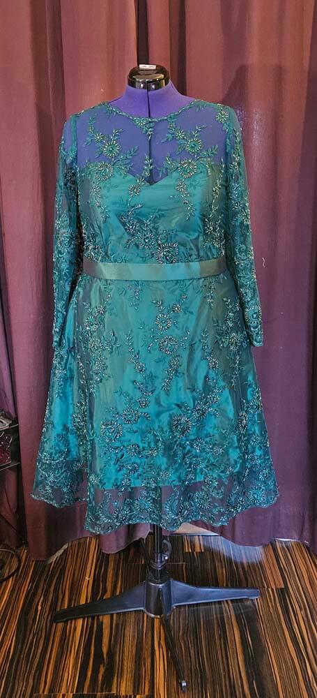 cocktailkleid-spitze-gruen Cocktailkleid aus grüner Spitze