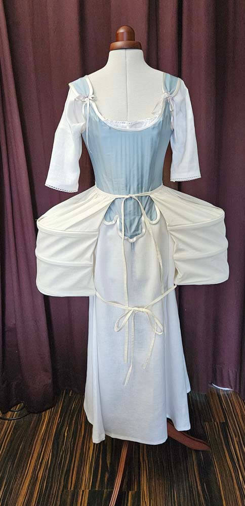 Unterkleider für Rokoko Robe a la Francaise aus hellblauer Seide